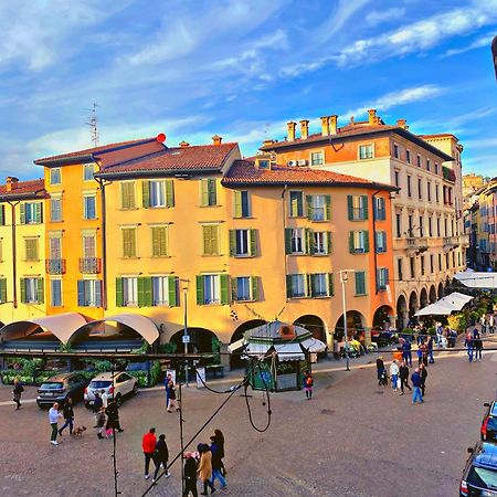 Appartamento Bergamo Centro Piazza Pontida - The Italian Escape Εξωτερικό φωτογραφία